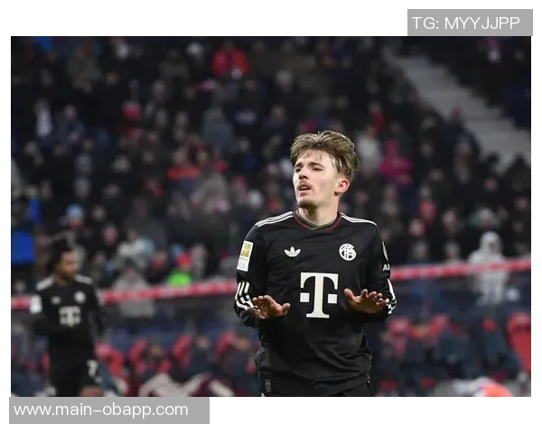 比赛第71分钟卡尔进球庆祝拜仁扩大领先优势2-0战胜萨尔茨堡